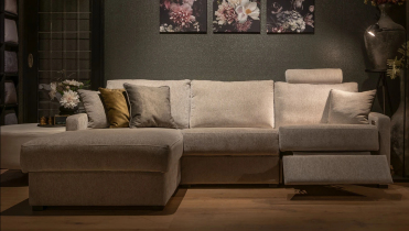 UrbanSofa - Bank Auxerre v.a € 1.195,- 