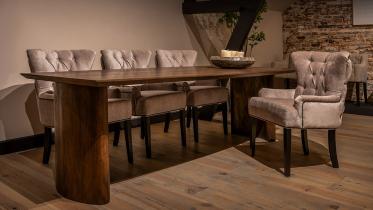 UrbanSofa - Eetkamerstoel Amy met arm v.a. € 389,-