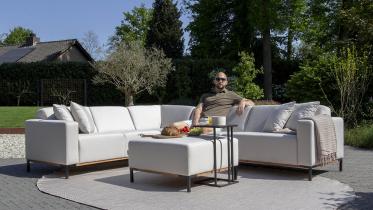UrbanSofa-Outdoor-stoffen-tuinbanken-Marbella-Hoekbank-Sunbrella-Natte-Linen-Chalk-Marbella-Hocker-Sunbrella-Natte-Linen-Lekker-zonnen-op-je-buiten-hoekbank-Website
