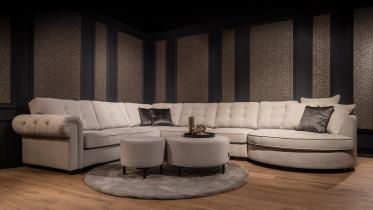 UrbanSofa-San-Remo-Hoekbank-UrbanSofa - Bank San Remo v.a € 1.195,--Ronde-Lounge-en-Presto-Rugkussens-in-Palazzo-Sand-1